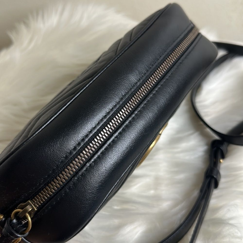 💯Authentic Gucci Marmont Camera Bag🍀 - Picture 8 of 16